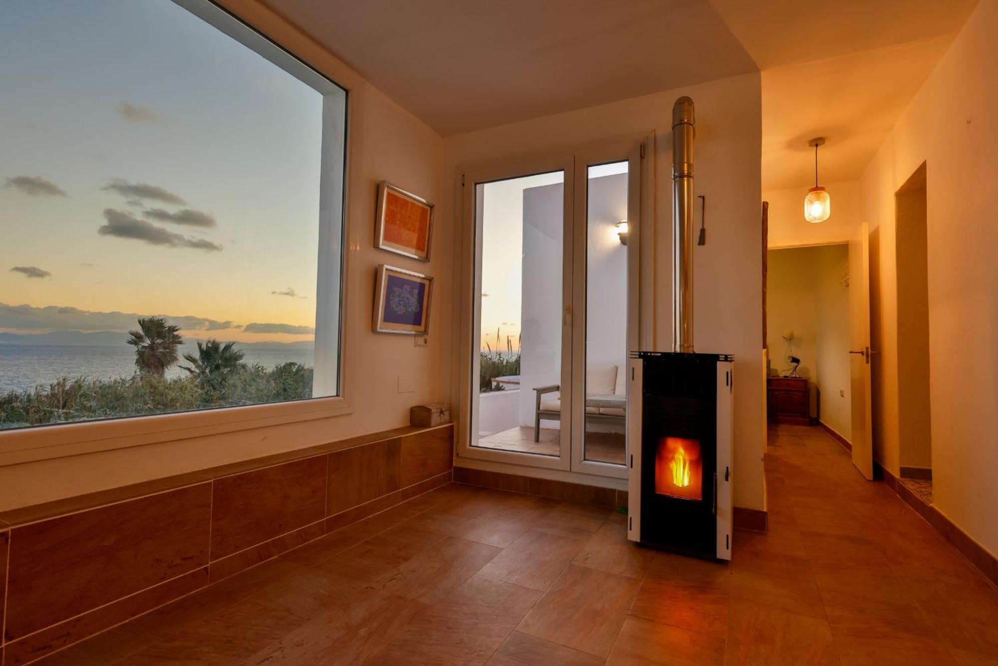 Front Amazing Views Holiday home